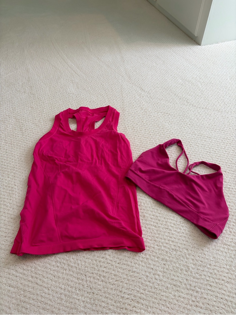 ATHLETA Momentum Hot Pink Athletic Tank & Solace Sports Bra Medium